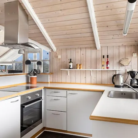 Hera - 200m From The Sea By Interhome Feriehus